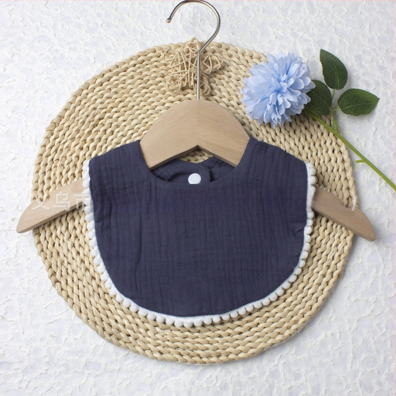 Kūdikių seilių servetėlė iš medvilnės marle, dviejų sluoksnių seersucker audinys su siuvinėjimu, skirtas kūdikiams 1–3 metų (80–100 cm), svoris 0,05 kg