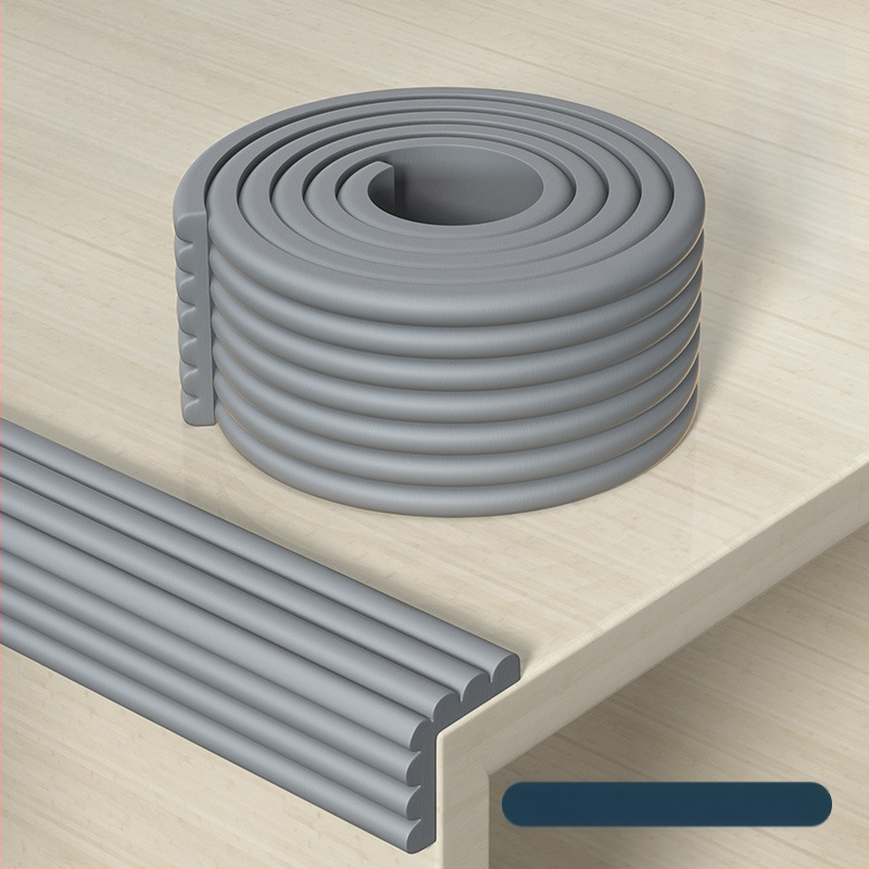 Pret sadursmes stūra aizsargs no putām – taisnstūra stūra aizsargs piemērots galdiem un gultām