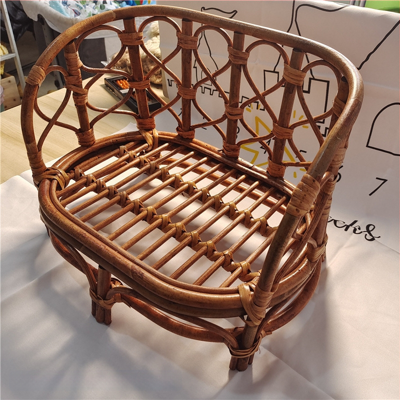 Καρέκλα ρατάν για φωτογράφηση μωρού — Kitten; Υλικό: ρατάν; Κατάλληλο για φωτογράφηση ρούχων; Βάρος: 1,3 kg; Αξεσουάρ φωτογραφικού στούντιο