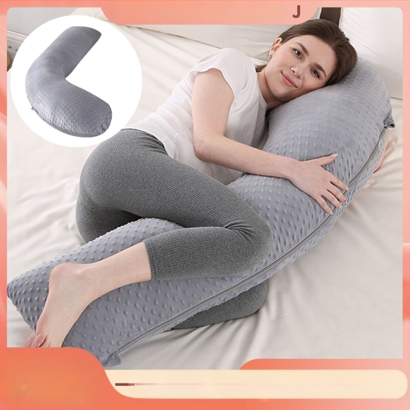 Adīti J formas grūtnieču spilvens ar vidukļa atbalstu, poliestera šķiedras pildījums, svars 1,9 kg, pielāgošana pieejama
