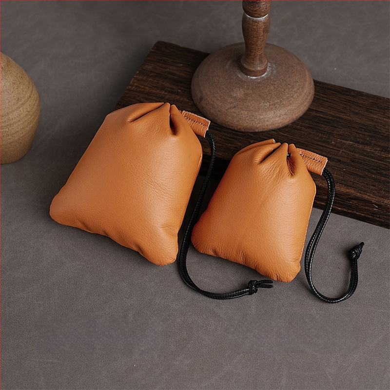 Qingyu Bőr Pénztárca Érmékhez | Felső réteg marhabőrből | Belső: marhabőr | 1 hajtogatásos pénztárca | Uniszex