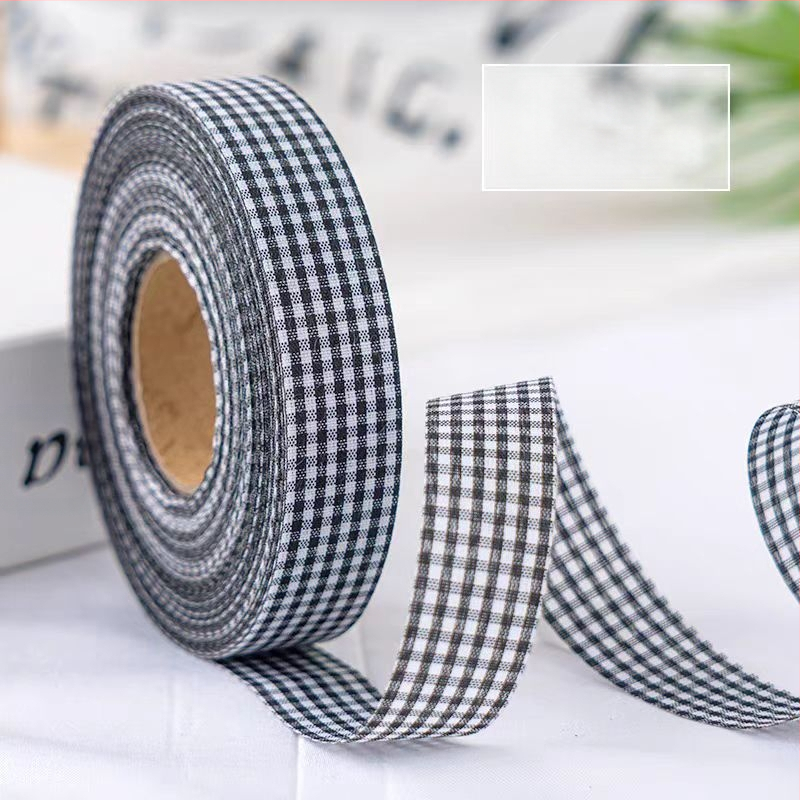 Κορδέλα δώρων με καρό μοτίβο, πολυεστέρας; Μάρκα: One Horizontal and One Vertical; Εφαρμογές: συσκευασία δώρων, ανθοδέσεις, γάμοι, αξεσουάρ μαλλιών, ρούχα