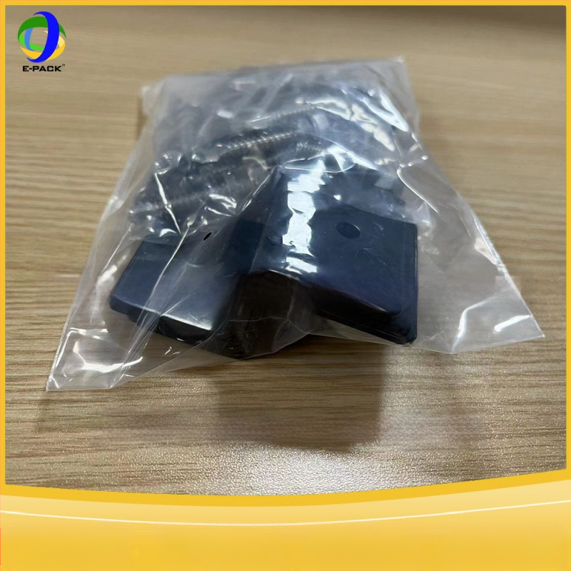 E-Pack Z laikiklis saulės skydeliams – aliuminio lydinys, didieji ir mazie Z laikikliai, komplektuose po 4 ar 8