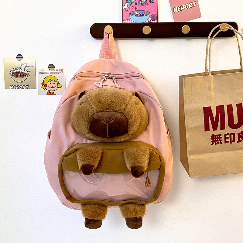 Kapibara pūkuota kuprinė mergaitėms – nailoniniai pūšiai, PP medvilnės užpildas, pavyzdžio pritaikymas