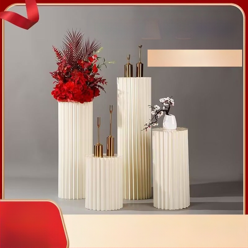 Vestuvinė sulankstoma popierinė kolona desertiniam stalui