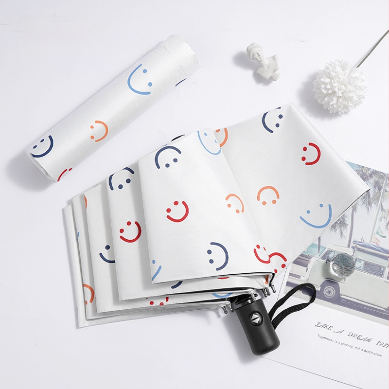 Skėtis - dvigubo naudojimo saulės ir lietaus, vinilinė medžiaga, 8 skersiniai geležiniai rėmai, rankinis atidarymas uždarymas, UPF > 40