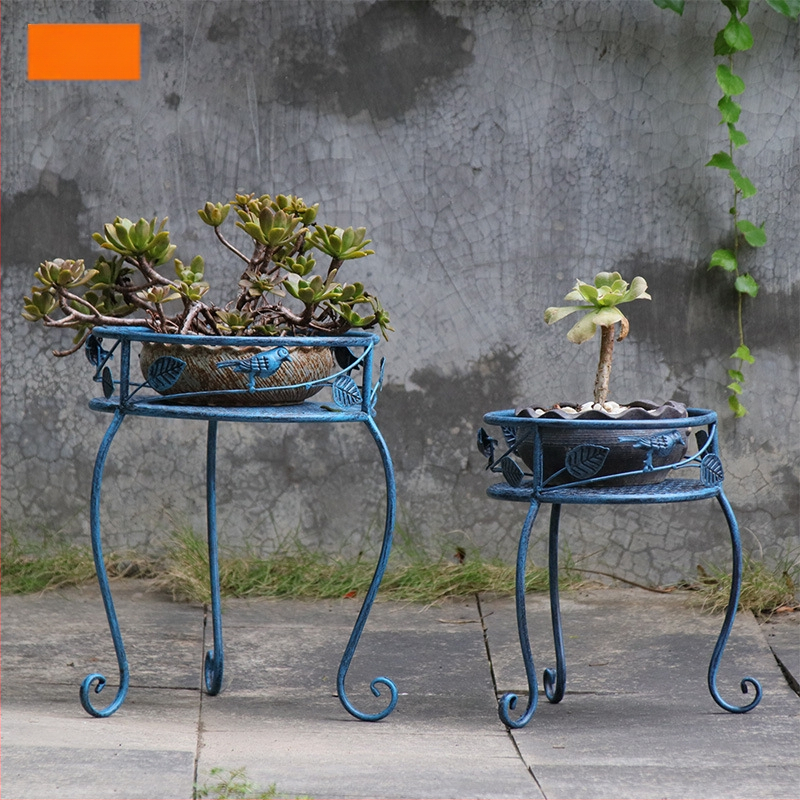 Σφυρήλατη βάση γλαστρών από σίδηρο, ρετρό σχεδίαση για δάπεδο, modular σχεδίαση, έως έξι επίπεδα