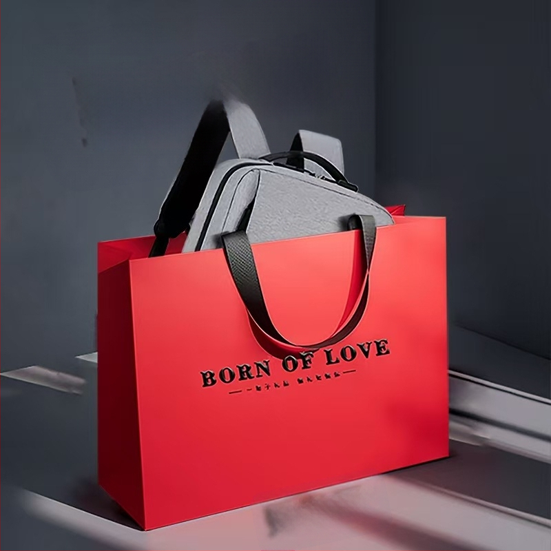 Σετ δώρων με σακίδιο - μοντέρνο και απλό εταιρικό δώρο για το προσωπικό και τους συναδέλφους