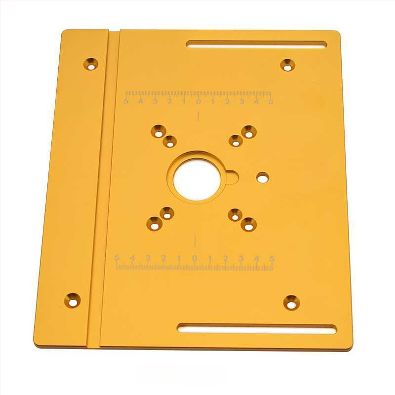 Дървообработваща машина за гравиране и фрезоване със многофункционална повдигаща работна маса, кантоване и канавки върху алуминиев панел — Напрежение 2,4 V