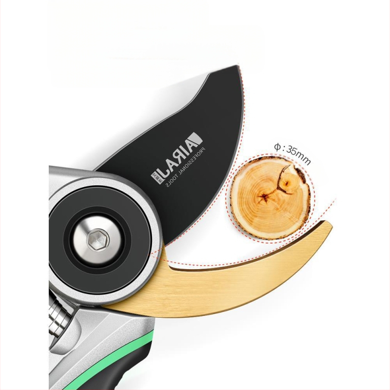 Ножици за подрязване в градината – за плодови дървета, клони и цветя