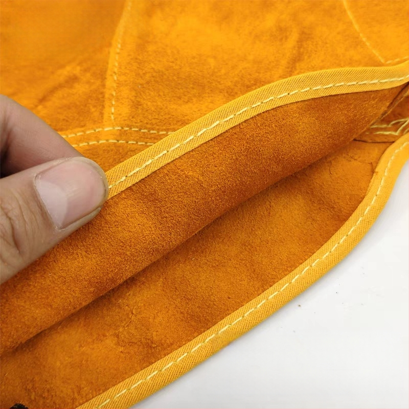 Protecții pentru picioare din material PU, fără personalizare, pentru fotbal.