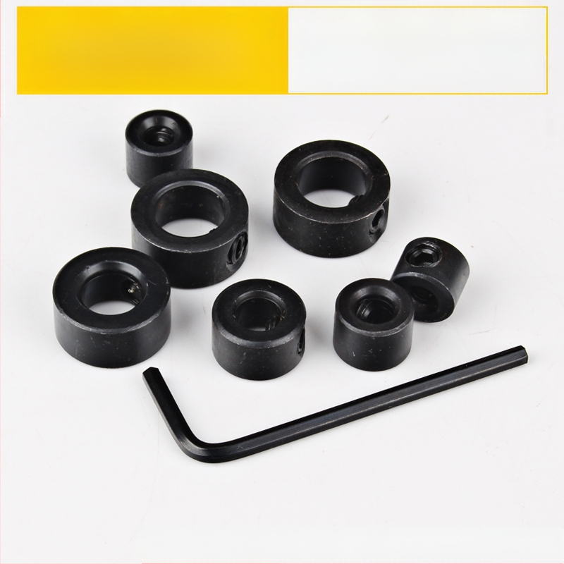 Inel de poziționare pentru burghiu cu limitator de adâncime și clemă – unealtă pentru tâmplărie