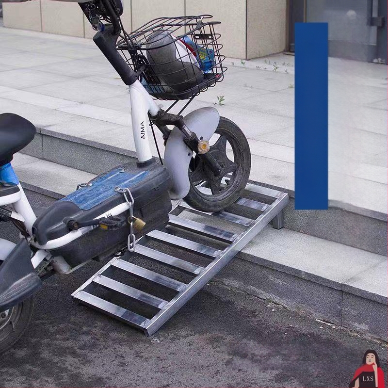 Прагова изкачваща подложка от неръждаема стомана за вход и външни стъпала (Материал: неръждаема стомана; Модел: High rack limit; Приложение: вход, външни стъпала, достъп за автомобили)