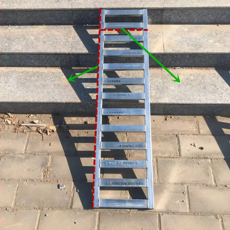 Прагова изкачваща подложка от неръждаема стомана за вход и външни стъпала (Материал: неръждаема стомана; Модел: High rack limit; Приложение: вход, външни стъпала, достъп за автомобили)