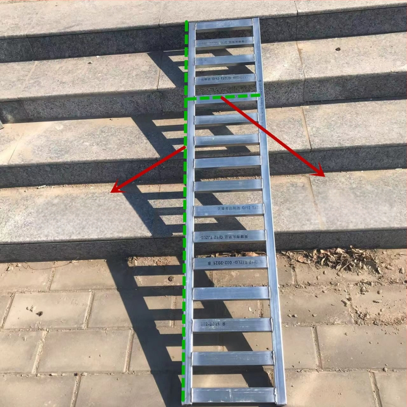 Прагова изкачваща подложка от неръждаема стомана за вход и външни стъпала (Материал: неръждаема стомана; Модел: High rack limit; Приложение: вход, външни стъпала, достъп за автомобили)