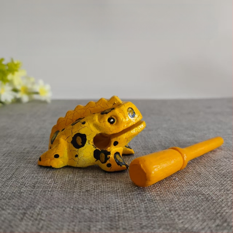 Figurină decorativă din lemn: broscă, sculptură manuală, lemn masiv, gravură, jucărie sonoră