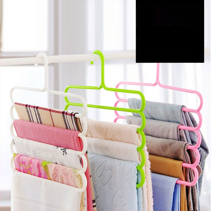 Roostevabast terasest mitmefunktsionaalne viie tasandiline pükste riiul – kaasaegne minimalistlik disain, sobib magamistuppa ja vannituppa, välja antud 2023. aastal