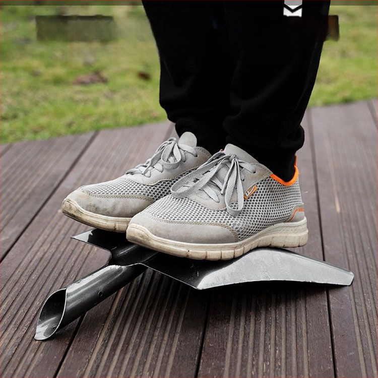 Tűzoltó ásó magas szénacél fejjel és fa nyéllel, bányászati felhasználásra — Golden Dragon