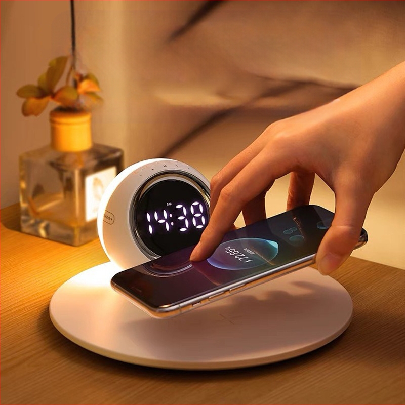 Ceas de alarmă Memories – Afișaj cu tub digital, Mișcare electronică, Grosime 10 mm, Carcasă ABS, Alimentare externă