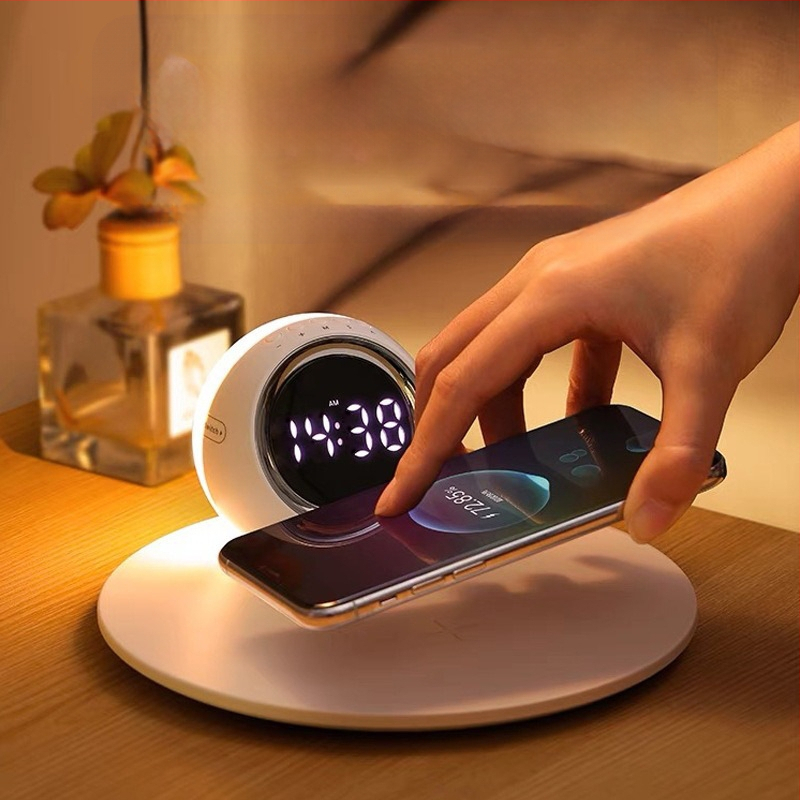 Ceas de alarmă Memories – Afișaj cu tub digital, Mișcare electronică, Grosime 10 mm, Carcasă ABS, Alimentare externă