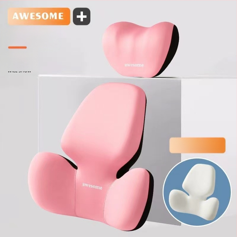 Automa galvas balsts un jostas atbalsta spilvens – pildījums no atmiņas putām, ārējais materiāls no sintētiskām šķiedrām, alfanumerisks raksts, visu sezonu