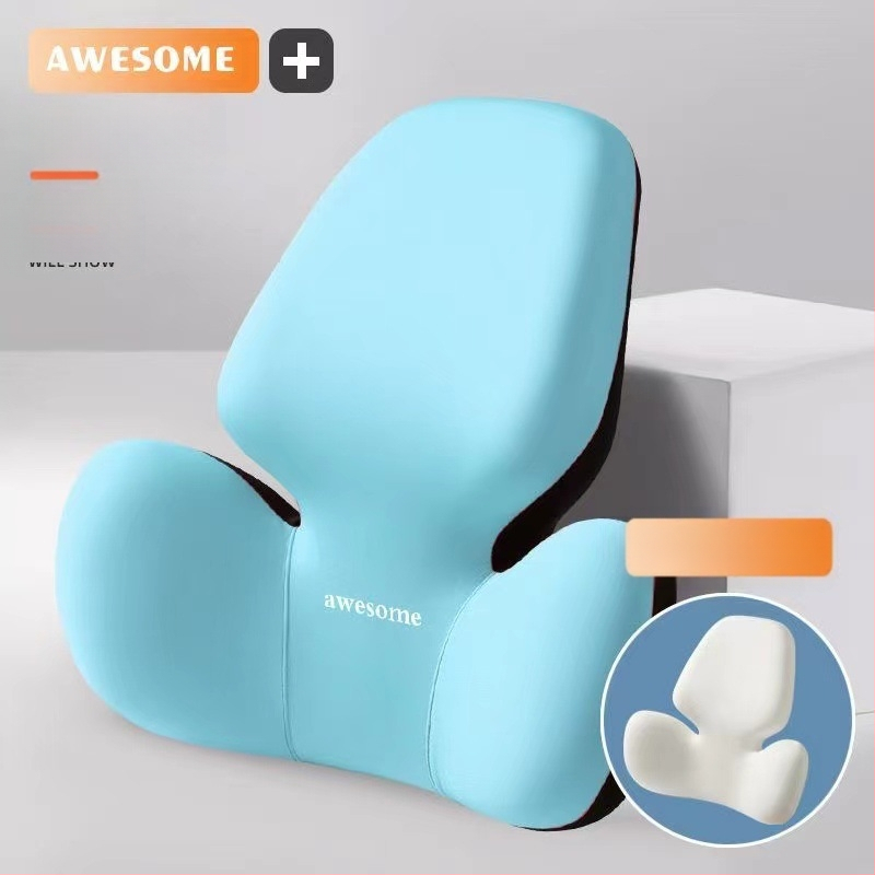 Automa galvas balsts un jostas atbalsta spilvens – pildījums no atmiņas putām, ārējais materiāls no sintētiskām šķiedrām, alfanumerisks raksts, visu sezonu