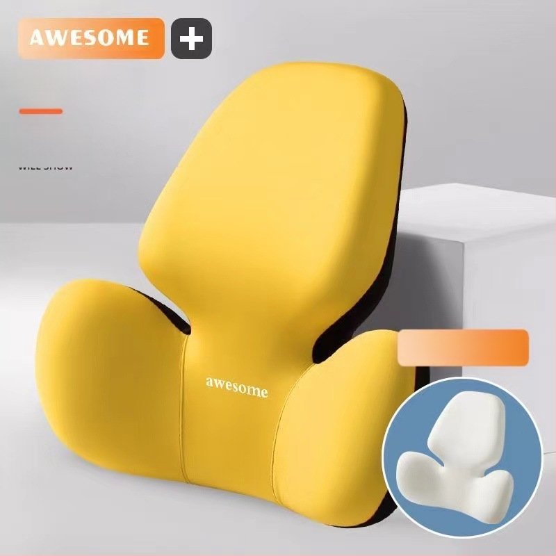 Automa galvas balsts un jostas atbalsta spilvens – pildījums no atmiņas putām, ārējais materiāls no sintētiskām šķiedrām, alfanumerisks raksts, visu sezonu