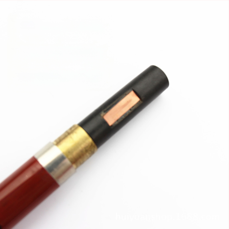 Bawu din rășină cu imitație de mahon, instrument muzical cross-blown cu intonație precisă; rezistent la căderi, mucegai și crăpături; tonuri G și F