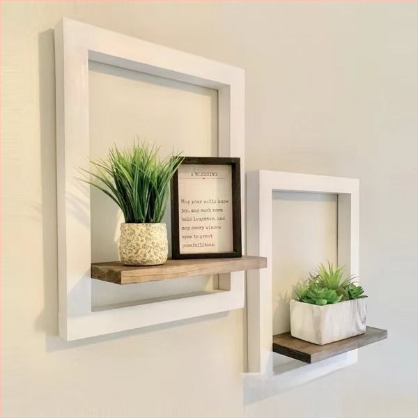 Ξύλινο ράφι αποθήκευσης τοίχου με ορθογώνιο πλαίσιο φωτογραφιών, μοντέρνος μινιμαλιστικός σχεδιασμός.