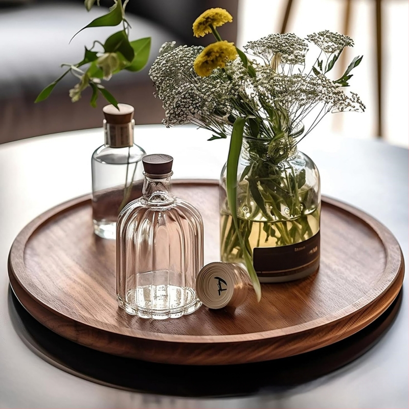 Koka apaļš trauks, mūsdienīgs vienkāršs stils, vienkrāsains dizains, piemērots tējai un uzkodām.