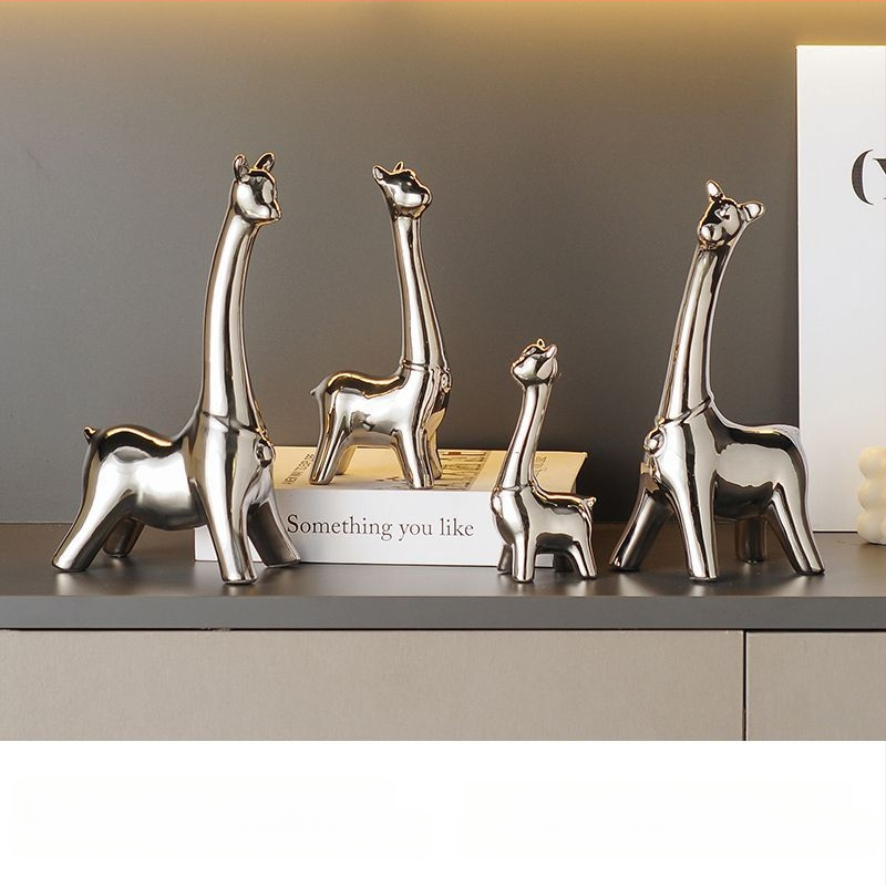 Κεραμικό διακοσμητικό καραβάκι, απλός και μοντέρνος σχεδιασμός, ηλεκτροπλατιωμένη επιφάνεια, δώρο γενεθλίων σε συμμαθητή