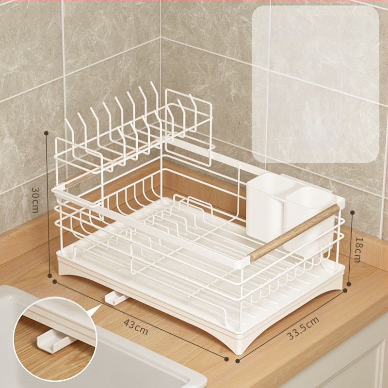 Notekas trauku plaukts virtuvē – dzelzs stieples materiāls, mūsdienīgs minimālisma stils, uzglabāšana pie izlietnes, piemērots bļodām un traukiem