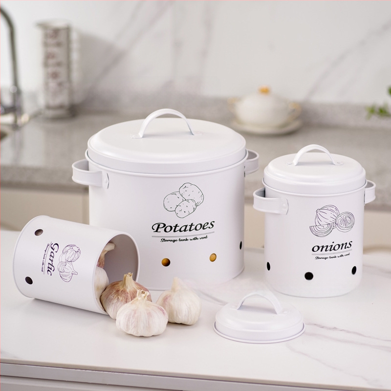 Apvalus galvanizuoto plieno sandėliavimo indas bulvėms, svogūnams ir česnakams su kvėpuojančiomis angomis — daugiafunkcinė metalo sandėliavimo komplektas, talpa virš 5 L, su spausdintu logotipu