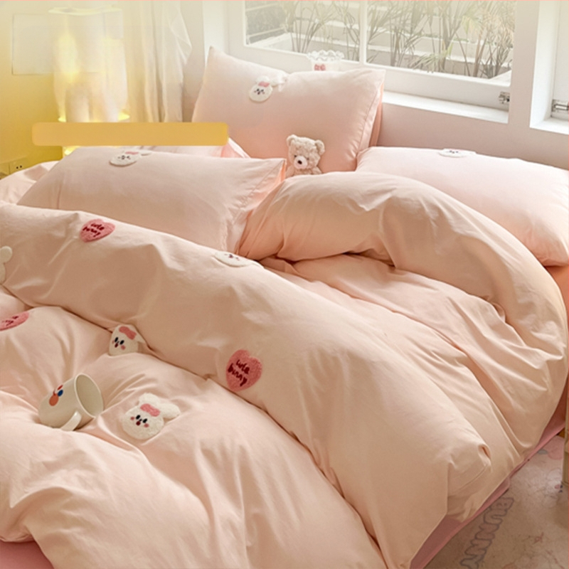 Četru daļu gultas veļas komplekts ar sheet-type dizainu, mūsdienīgs minimālisma stils, reaaktīvā krāsošana audumam, ķīmiskas šķiedras