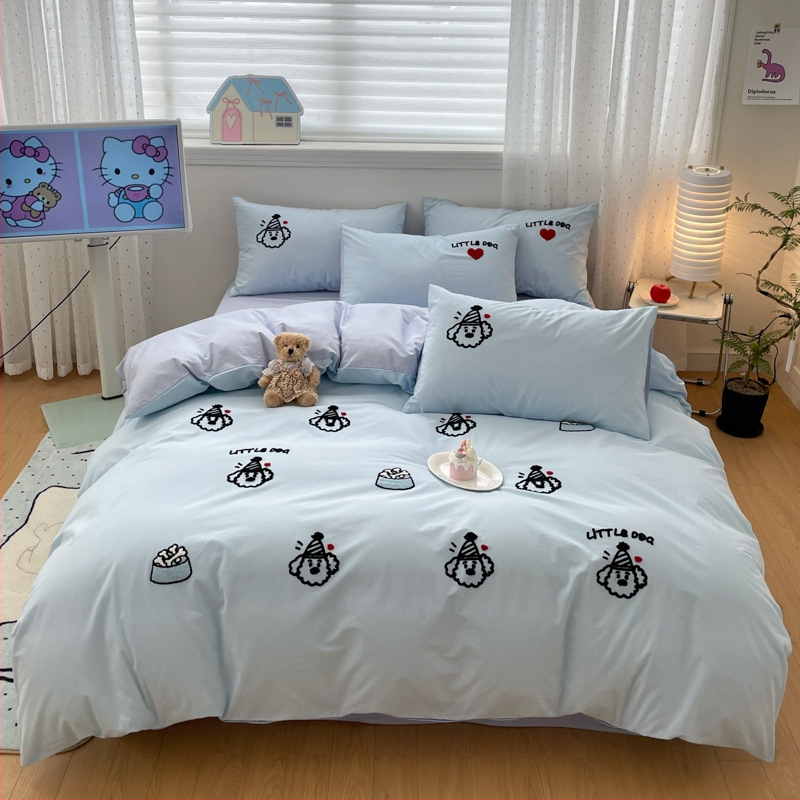 Četru daļu gultas veļas komplekts ar sheet-type dizainu, mūsdienīgs minimālisma stils, reaaktīvā krāsošana audumam, ķīmiskas šķiedras