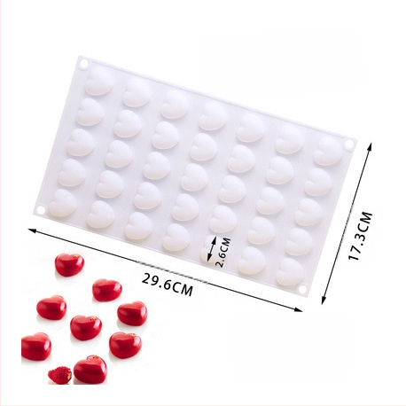 Silikoninė tortų forma, apvalaus dizaino, masinė pakuotė; šiuolaikinis minimalistinis stilius; išleista 2020.