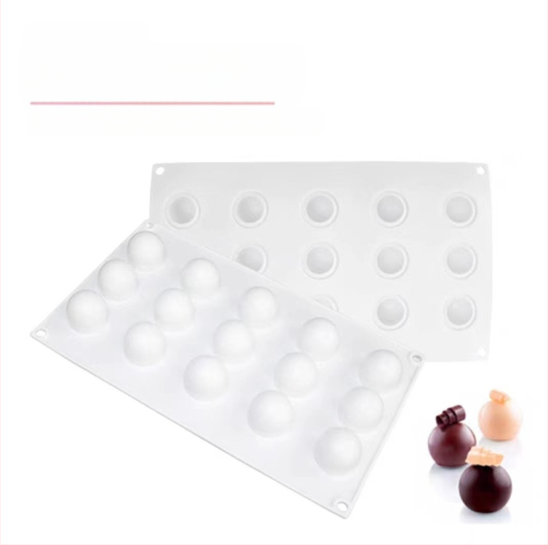 Silikoninė tortų forma, apvalaus dizaino, masinė pakuotė; šiuolaikinis minimalistinis stilius; išleista 2020.