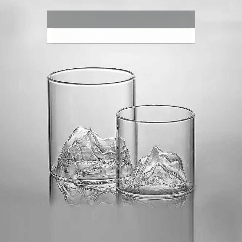 Termo atsparus stiklo puodelis japonų stiliuje su Fudžio motyvu ir ledinio rašto dizainu, apvalios formos