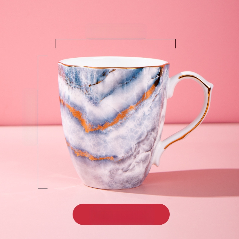 Kavos puodelis iš kaulinio porceliano, su daugiau nei 36% kaulinio miltelių, netaisyklingos formos, gėlių raštas, aukšta temperatūros atsparumas, logotipo spausdinimas įmanomas