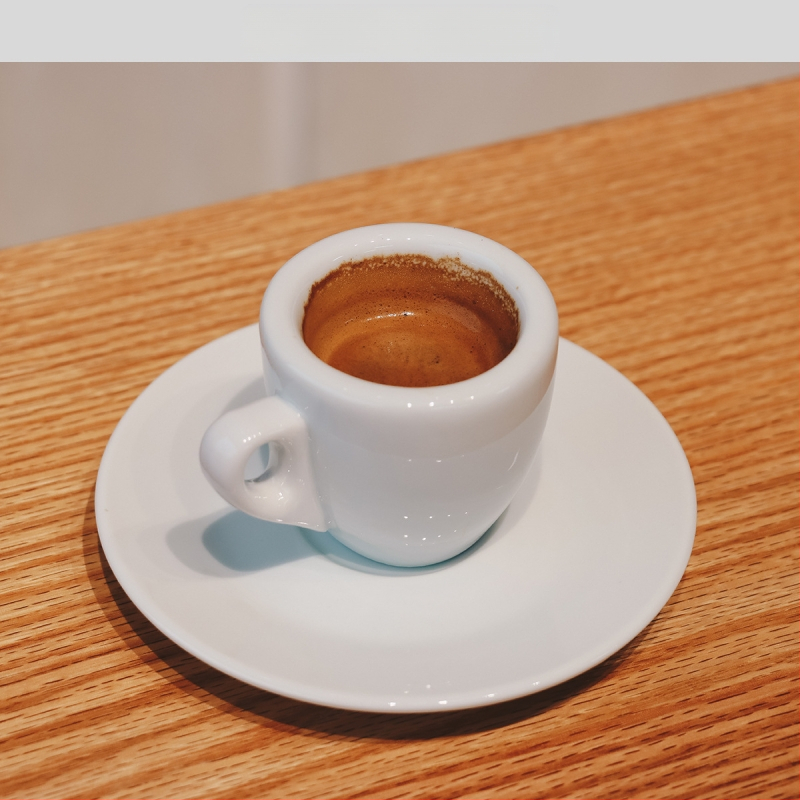 Espresso puodelis keramika, 9 mm storis, su padėklu