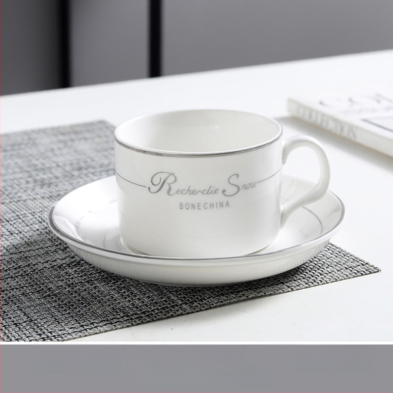 Keramikas kafijas krūze ar apakštasi — mājas komplekts, ar logotipa druku, pielāgošana pieejama, glazēta virsma, apaļa forma