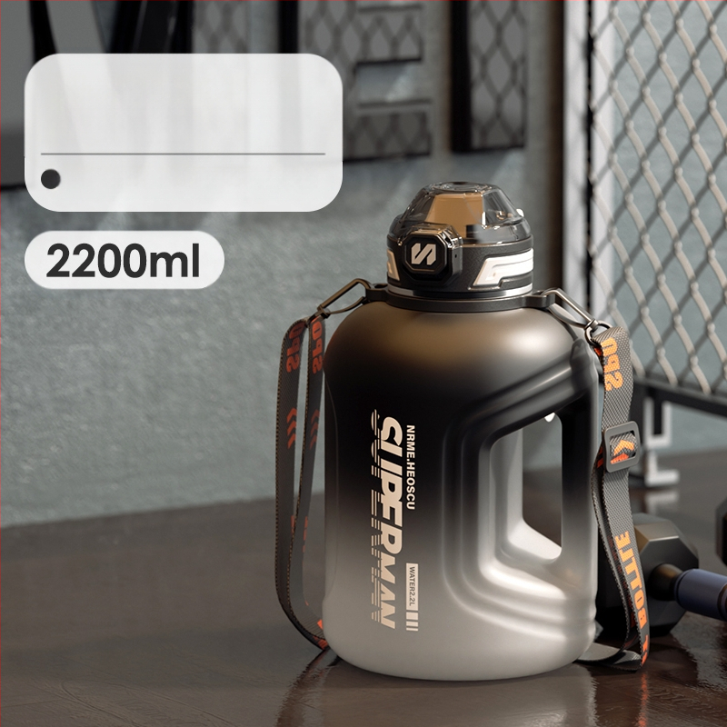 Sportinis vandens buteliukas su arbatos atskyrimu, atspari aukštoms temperatūroms, didelė talpa; Medžiaga: Plastikas; Prekės ženklas: Kita