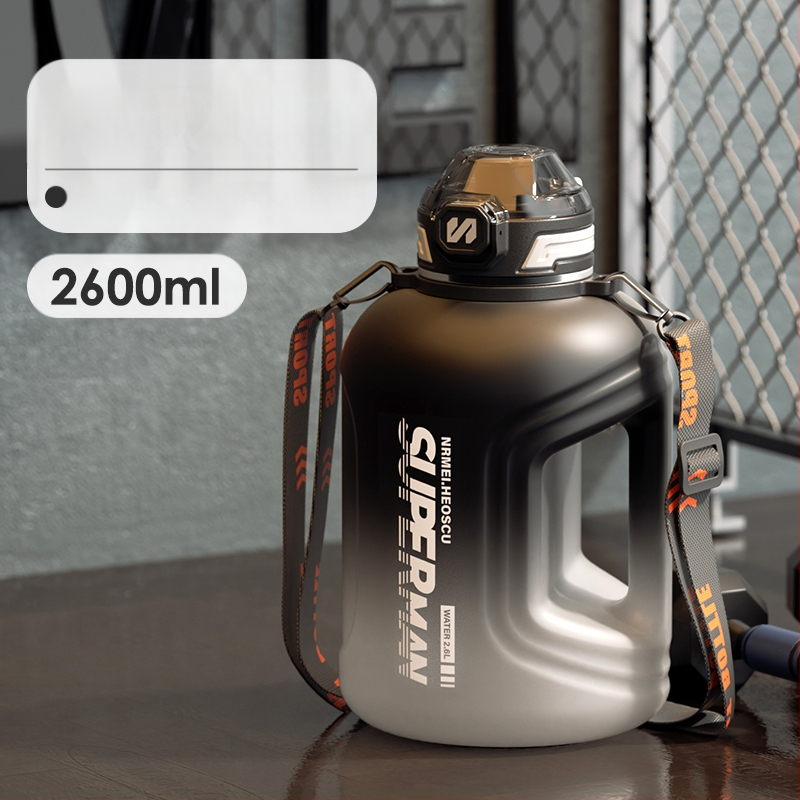 Sportinis vandens buteliukas su arbatos atskyrimu, atspari aukštoms temperatūroms, didelė talpa; Medžiaga: Plastikas; Prekės ženklas: Kita