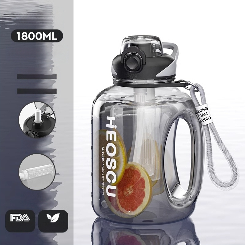 Sportinis vandens buteliukas su arbatos atskyrimu, atspari aukštoms temperatūroms, didelė talpa; Medžiaga: Plastikas; Prekės ženklas: Kita