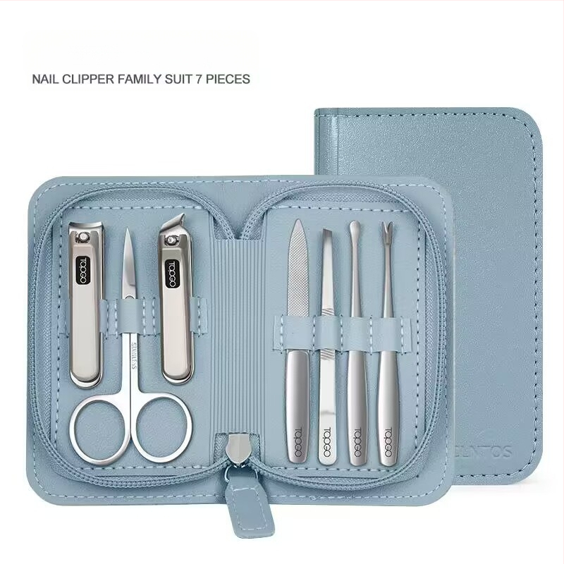 BTCLNTOS Υψηλής ποιότητας σετ εργαλείων νυχιών με θήκη, φορητό οικιακό στυλ; Περιλαμβάνει κόπτη νυχιών και πένσα; Υλικά: ανοξείδωτο ατσάλι, χάλυβας άνθρακα, κράμα ψευδάργύρου-αλουμινίου; Εκτύπωση λογοτύπου