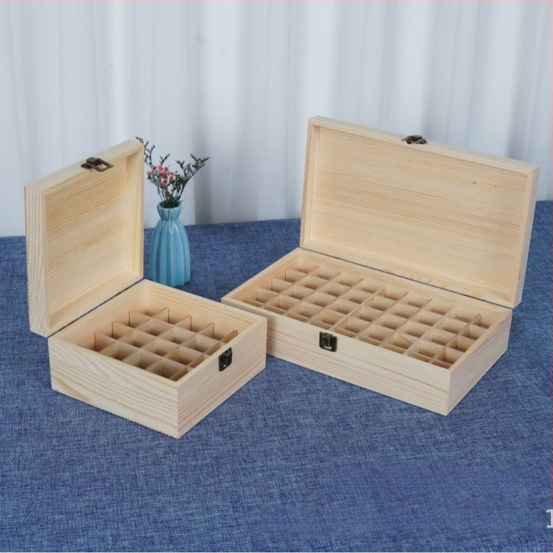 Fából készült illóolaj tároló doboz, több rekeszével, asztali kivitel, lehajtható fedél, logó nyomtatható