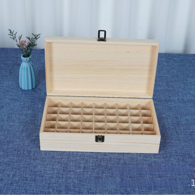 Fából készült illóolaj tároló doboz, több rekeszével, asztali kivitel, lehajtható fedél, logó nyomtatható