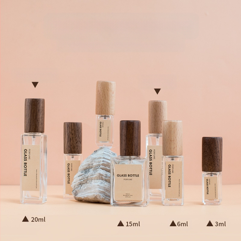 ilbu üveg parfüm spray, blow molding által készített, címkézett, szórófejjel, kozmetikai csomagolás