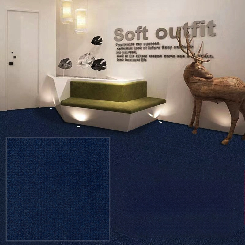 Komerciālais pašlīmējošais paklājs no poliesteru, svītrainais raksts, pastorālais stils, mašīnveidots austs