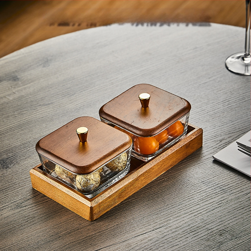 Üvegből készült gyümölcstál osztott rekeszekkel, pásztor-stílusú, egyszerű dizájn, nappali teafőasztalhoz